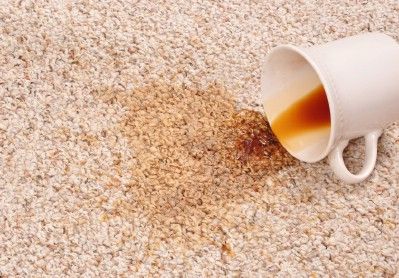 چگونه لکه آبمیوه را از فرش پاک کنیم؟