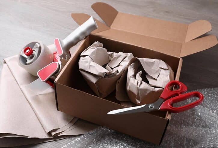 نحوه بسته بندی وسایل شکستنی برای پست