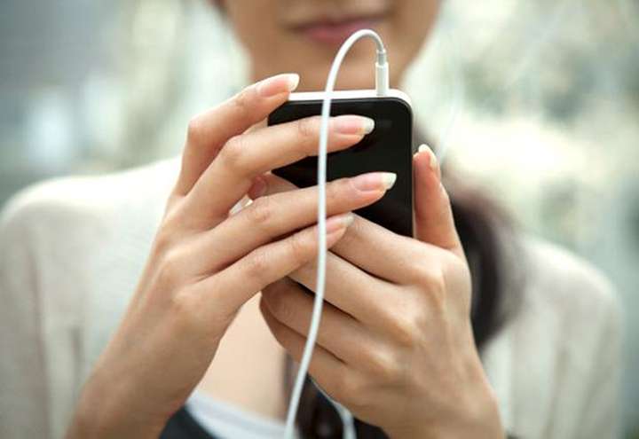 چقدر به تلفن همراهت عشق می‌ورزی؟