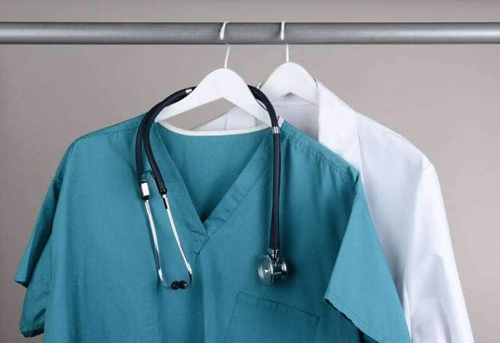 لباس ایزوله چیست؟ با انواع لباس ایزوله محافظتی بیمارستانی و کاربردهای آنها آشنا شوید
