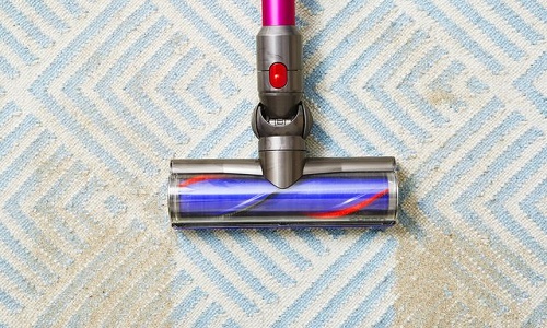 3 روش خانگی تمیز کردن و نگهداری فرش