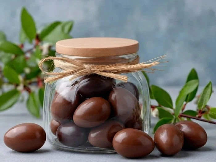 تزیین شکلات در ظرف شیشه ای