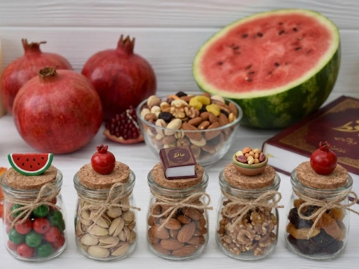 تزیین شکلات در ظرف شیشه ای