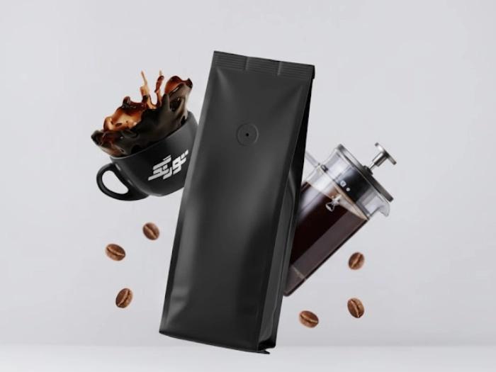 فنجان قهوه و باکس پوچ مشکی و فرنج پرس