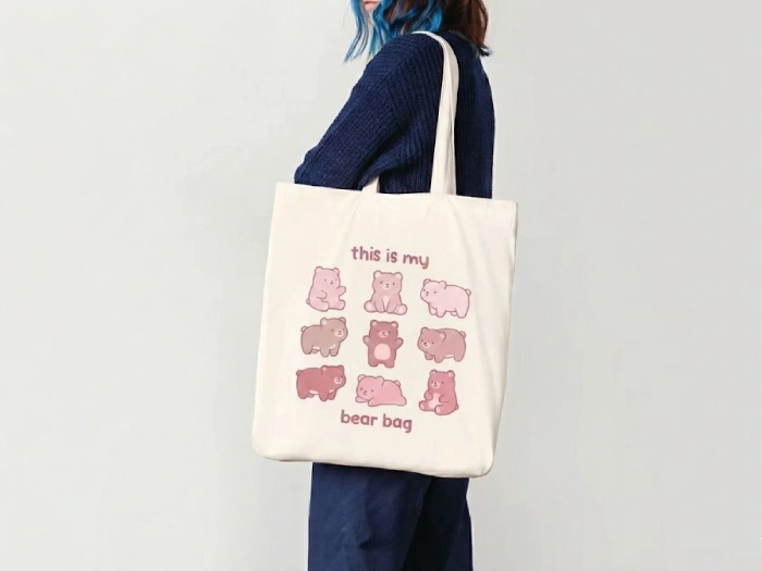 استفاده از توت بگ توسط یک خانم