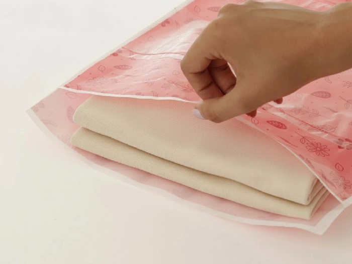 پاکت فلایر رنگی به همراه لباس 