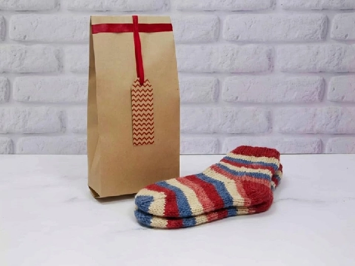 جوراب درون پاکت کرافت