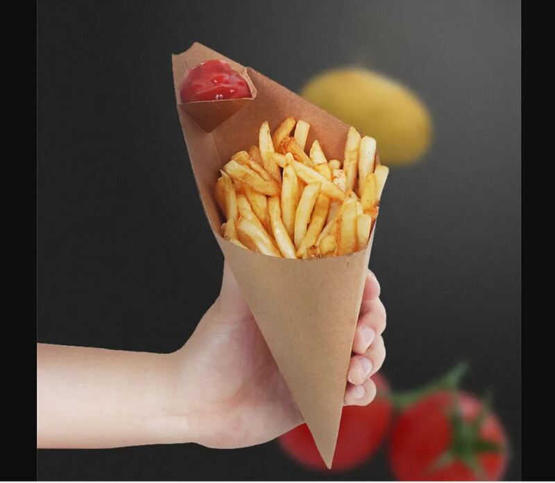 بسته بندی و سرو چیپس با قیف کاغذی