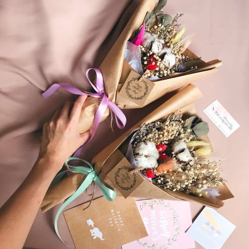 آموزش پیچیدن دسته گل با کاغذ کادو کرافت